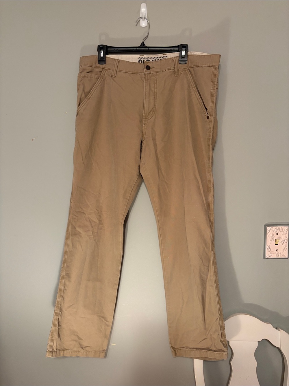 Old Navy Men's Khaki Straight-Leg Chinos — Light Tan